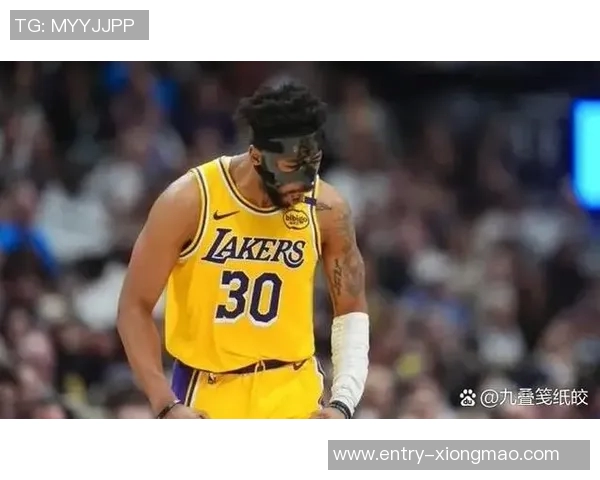 湖人因签约斯玛特不得不裁掉古德温近期表现抢眼场均数据亮眼